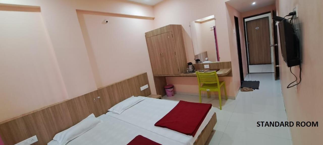 Hotel Aaditya Palace Bhusawal Экстерьер фото