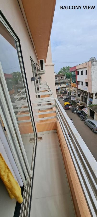 Hotel Aaditya Palace Bhusawal Экстерьер фото
